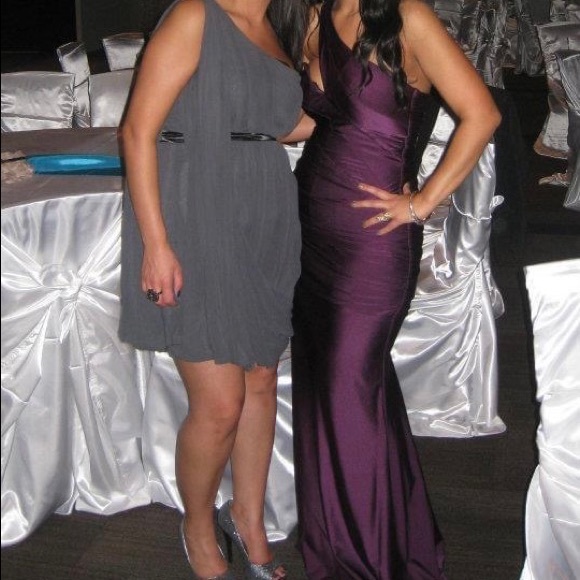 Atria gown. Color Eggplant. Size Medium - Picture 2 of 9